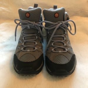 Women’s Merrel Moab Waterproof Hiking Boots 8.5